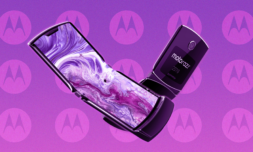 Motorola revives the flip-phone with the 2019 ‘razr’