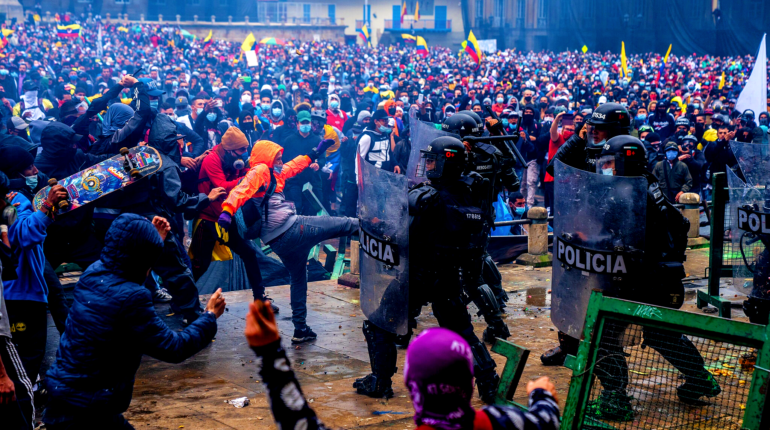 Colombians continue to mobilise despite police brutality