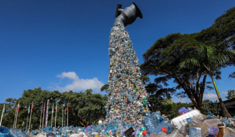 UN agrees landmark global treaty to end plastic waste