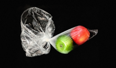 New spray-on coating could replace plastic food wrapping