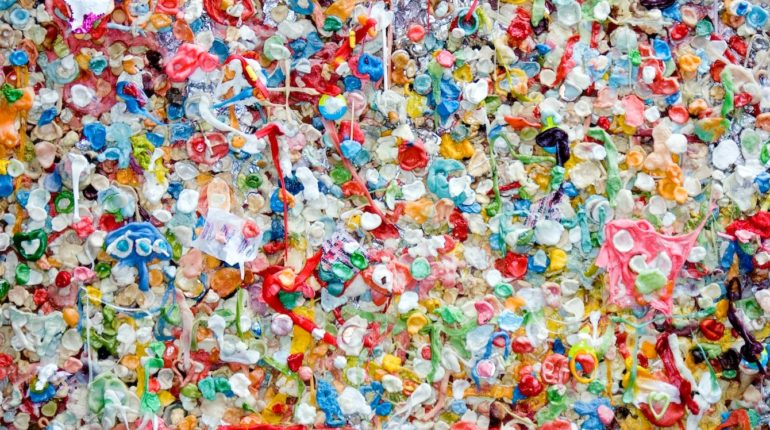 Greenpeace report shows failure of single-use plastic recycling