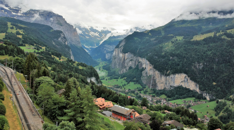 Switzerland’s warm spring triggers new climate law referendum