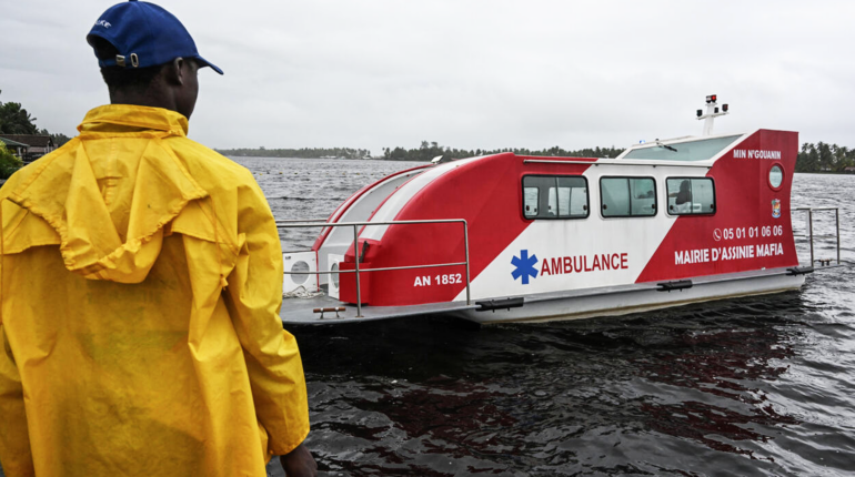 Côte d’Ivoire’s ambulance boat revolutionises healthcare access