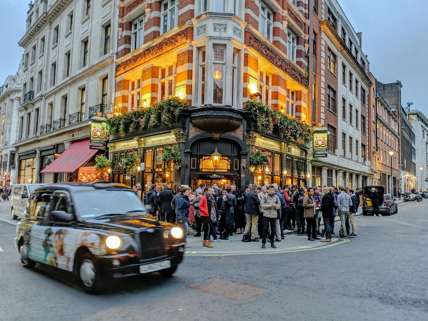The benefits and challenges of pedestrianizing Central London