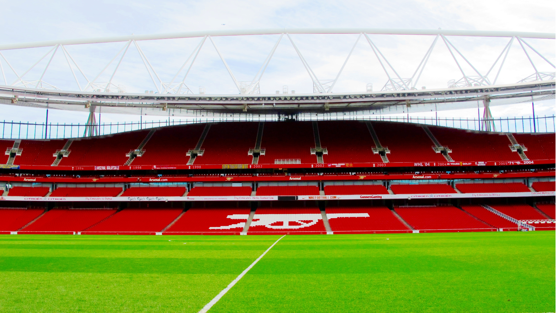 Arsenal women to play home games at Emirates Stadium next season