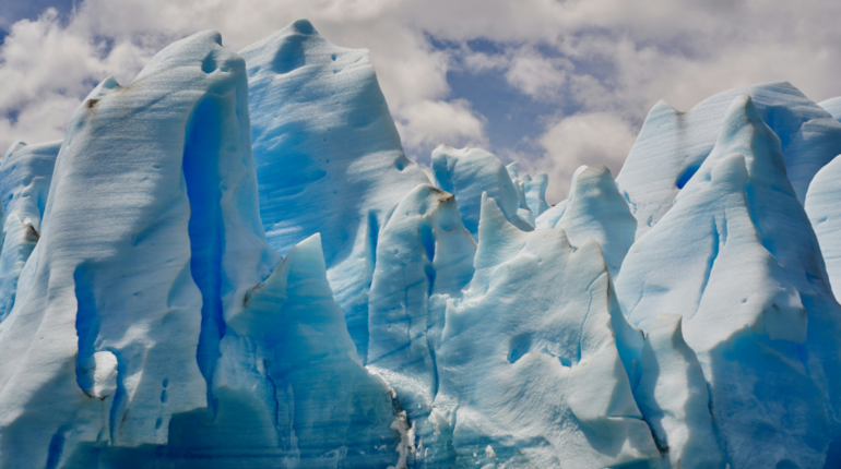 Viruses frozen in Arctic ice could be slowing melting processes