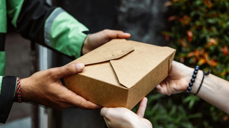 Female gig workers in India fight for recognition