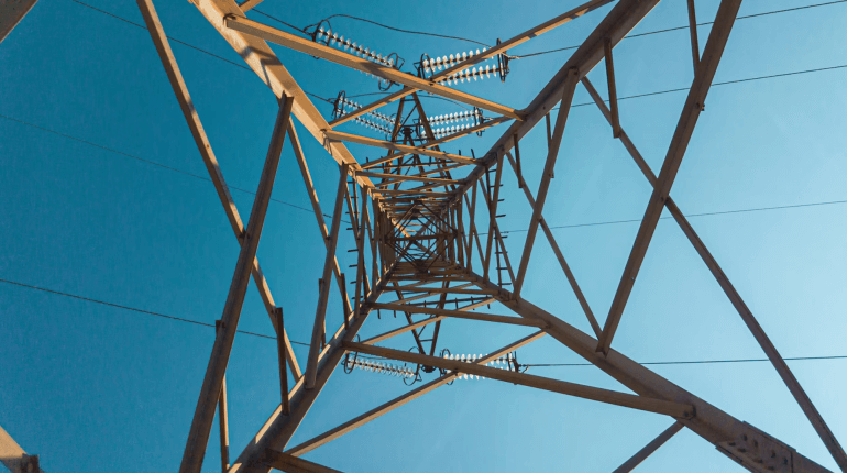 People living near new pylons in UK might receive £250 discount