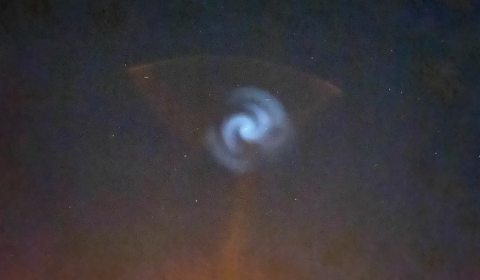 Dramatic spiral in night sky believed to be from SpaceX