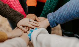 Understanding the latest Gen Z dating trend ‘relationship anarchy’