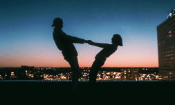 Understanding the latest Gen Z dating trend ‘relationship anarchy’