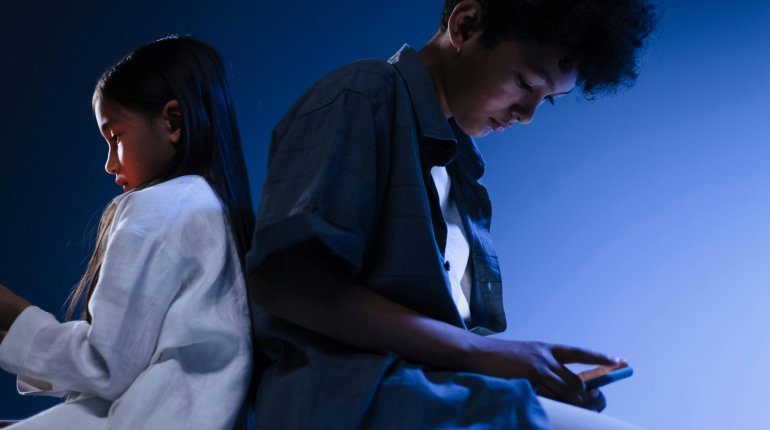How a ban on smartphones is transforming Dutch schools