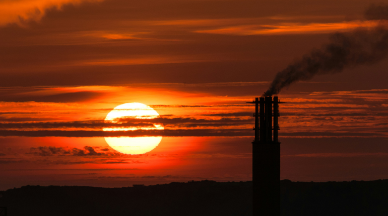 Should permanent taxes on fossil fuel profits be enforced globally?