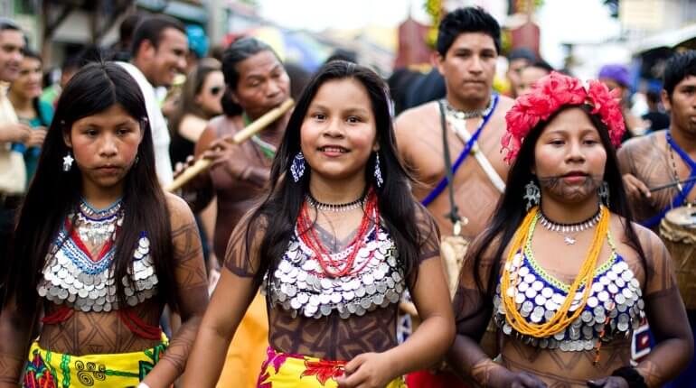 Countries convene in Colombia on breaking fossil fuel reliance