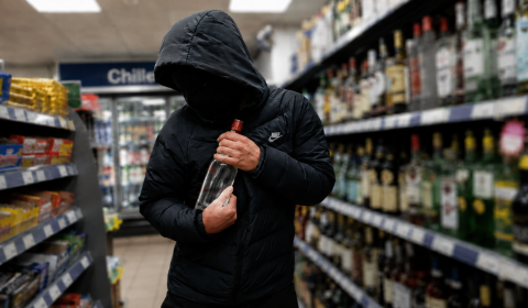 What the rise of UK shoplifting says about the nation’s economy What the rise of UK shoplifting says about the nation’s economy