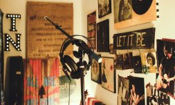 AI songs to be banned from Australian charts