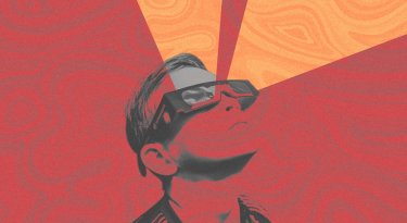 Studying the social media spectacle of a solar eclipse