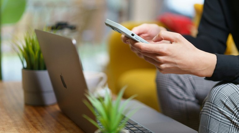 How the UK plans to implement under-16s social media ban
