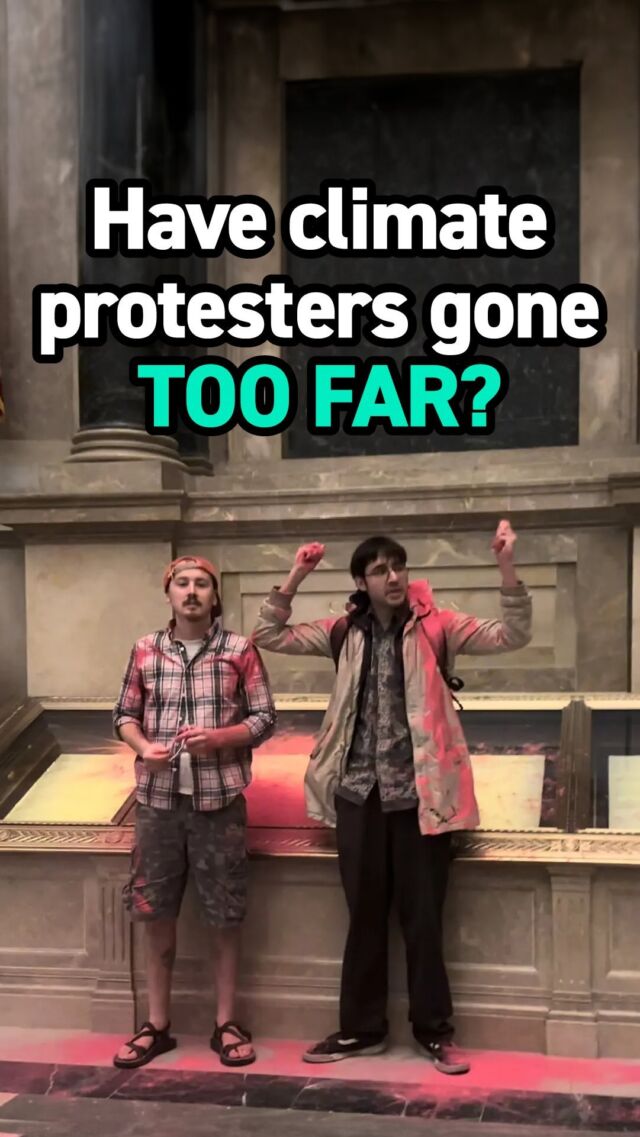Have climate protesters gone too far? 🌎🚨

#us #protest #activism #usa #climate #constitution #nationalarchives #washington